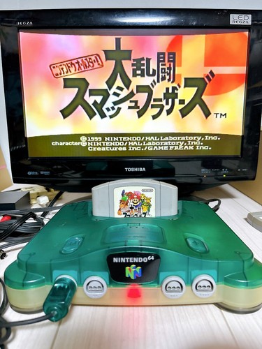 Console Nintendo 64 Blu Trasparente Controller Cavi Set Giappone Gioco Testato Funzionante - Foto 2 di 16