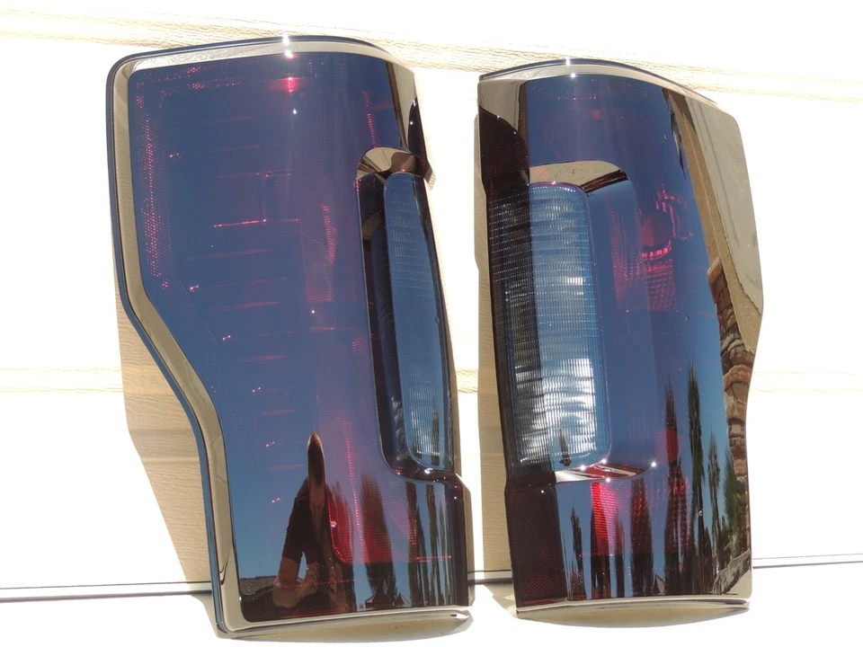 17-19 F250 烟熏尾灯 非 BLIS OE 非 Led 色 🔥 定制 F-250 2017 — 第 4/4 张图片