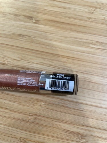 Wet N Wild Megalast Liquid Catsuit Metallic Lipstick #939A Ride On My Copper-NEW - Picture 2 of 5