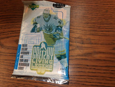 1999 UPPER DECK WAYNE GRETZKY LIVING LEGEND HOCKEY CARD PACK-AUTO-GAME USED+FREE
