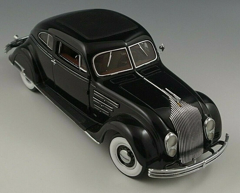 FRANKLIN COMO NUEVO 1934 CHRYSLER AIRFLOW COCHE MODELO L.E. 3419/9900 ESCALA 1:24 FUNDIDO A PRESIÓN Foto 4 de 4