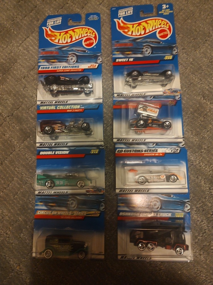 Lot Of 8 1999 Hot Wheels