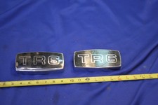 Triumph Tr6 Front Enameled Grille Badge Assembly