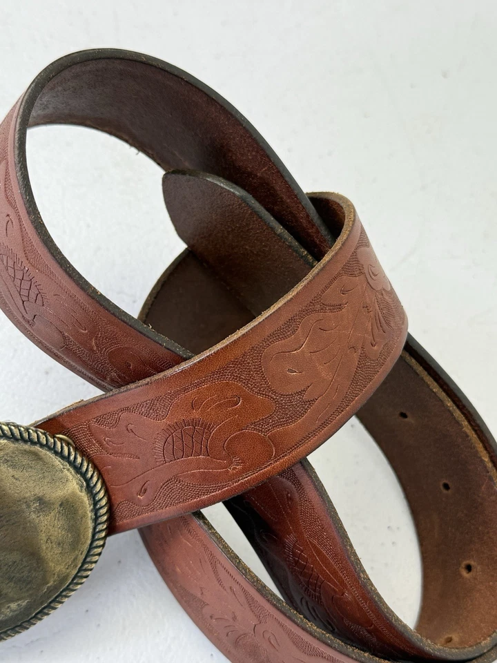 J Crew Tooled Belt Brown Leather Brass Buckle USA Women's Medium Size 36 - Image 2 of 4