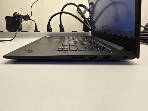 Lenovo ThinkPad X1 Extreme 2nd Gen i7-9850H 16GB 512GB SSD GTX 1650 W11 - NO AC - Afbeelding 3 van 11