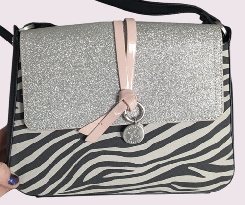 Fiorello X Pretty Ballerinas Cross body bag Glitter Zebra Print Rare - Picture 3 of 18