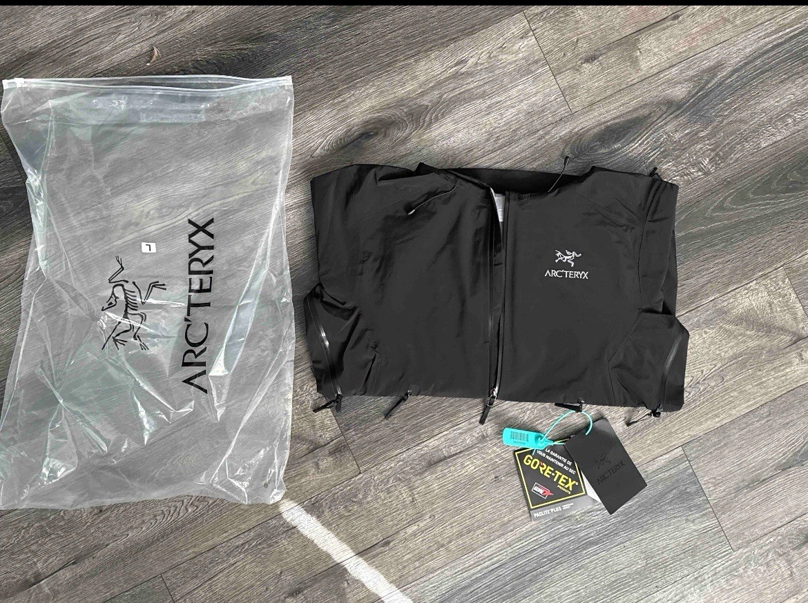 Arc’teryx  Beta  Men's Goretex Jacket   thumbnail 2