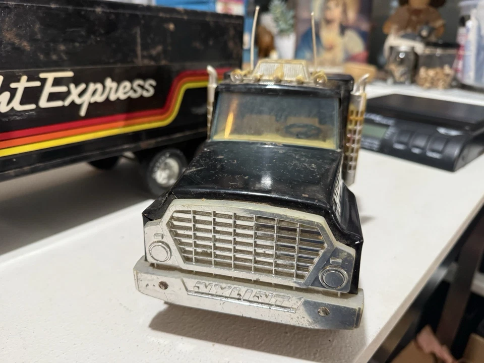 Vtg NYLINT Rockford Overnight Express Diecast 18 Wheel Semi-Trailer Twin Stack - Image 4 of 4