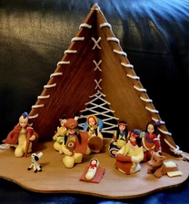 Wood Teepee Manger Native American Nativity Figurines Headdress Feather Tribal
