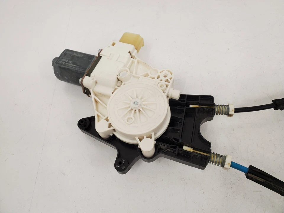 ✅ 14-20 OEM BMW F32 F33 F82 F83 M4 Front Right Passenger Window Regulator Motor - Image 3 of 4