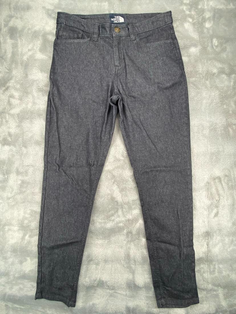 The North Face Women’s 4-Stretch Skinny Gray Hiking Jeans for Trails