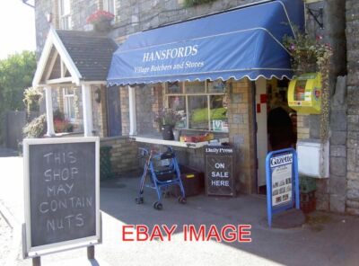 PHOTO  MAY CONTAIN NUTS SHIPHAM'S MAIN SHOP GIVES FAIR WARNING TO CUSTOMERS. A D