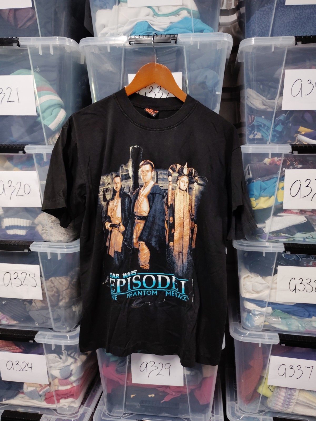 (Dry Rot) Vtg Star Wars Phantom Menace Shirt Large  Flaws Toni And Guy Tag A350