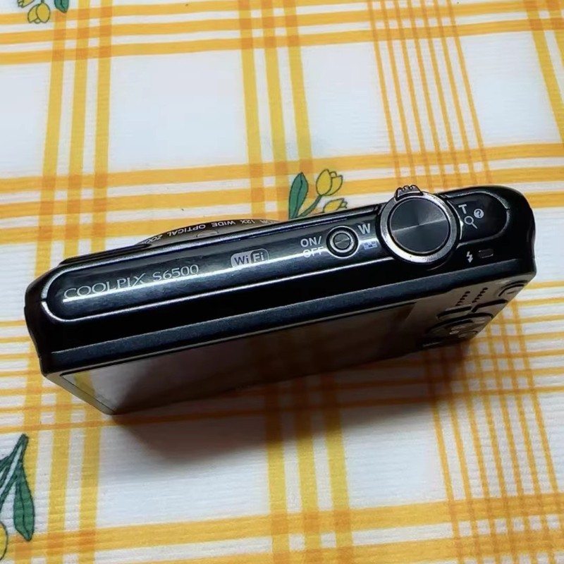 Nikon Coolpix S6500 Digital Camera 16MP 12X Optical Zoom Complete