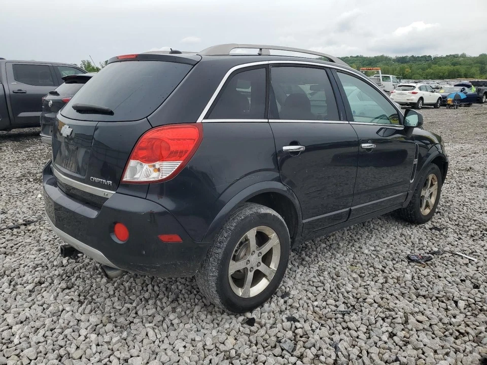 Guardabarros delantero izquierdo usado se adapta a: Chevrolet Captiva Sport 2012 delantero izquierdo grado A Foto 4 de 4