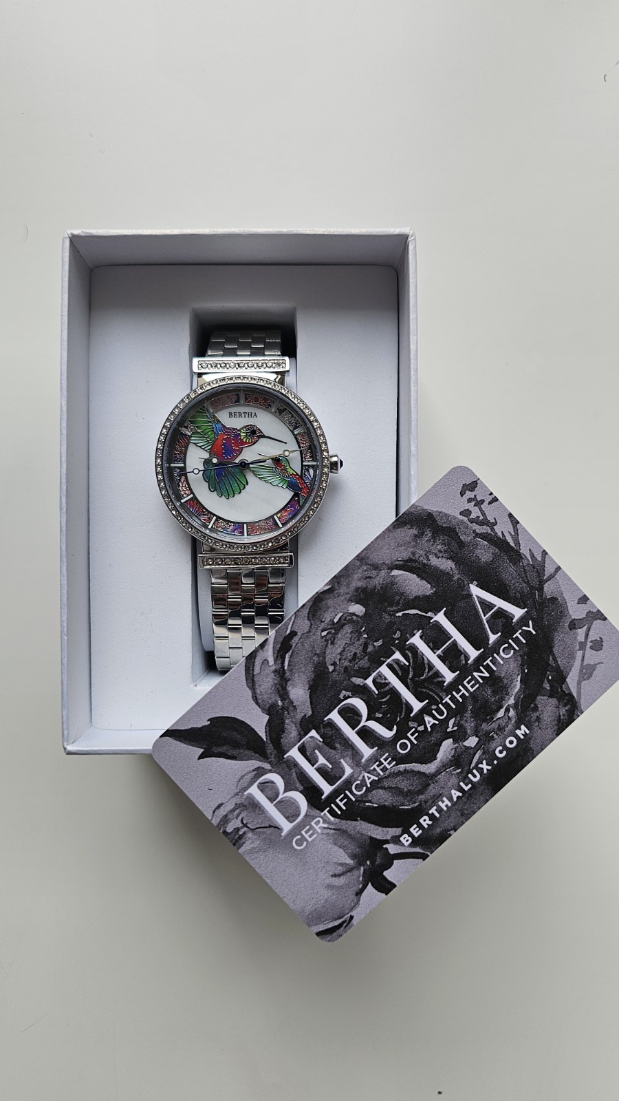 Montre quartz BERTHA femme acier inoxydable cadran nacre montre étanche classique argentée