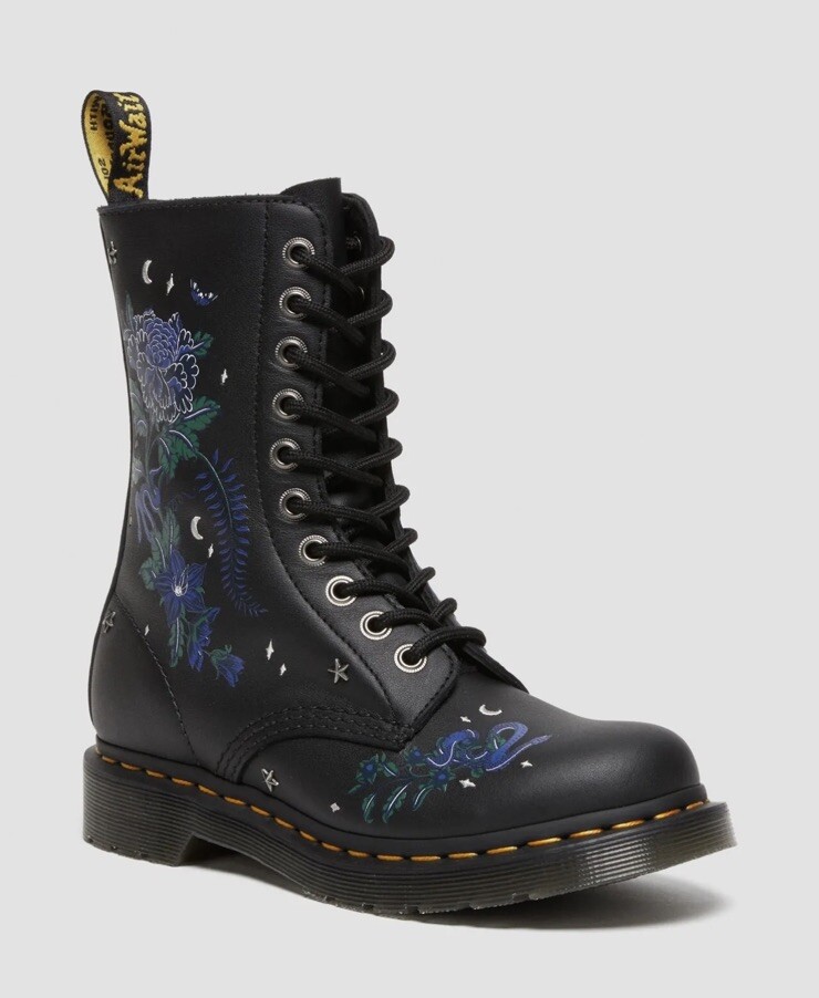 ★US購入・可愛すぎる★Dr. Martens 1460 Vonda II Floral Boots 1460 Vonda Floral Leather Lace Up Boots in Black | Dr. Martens