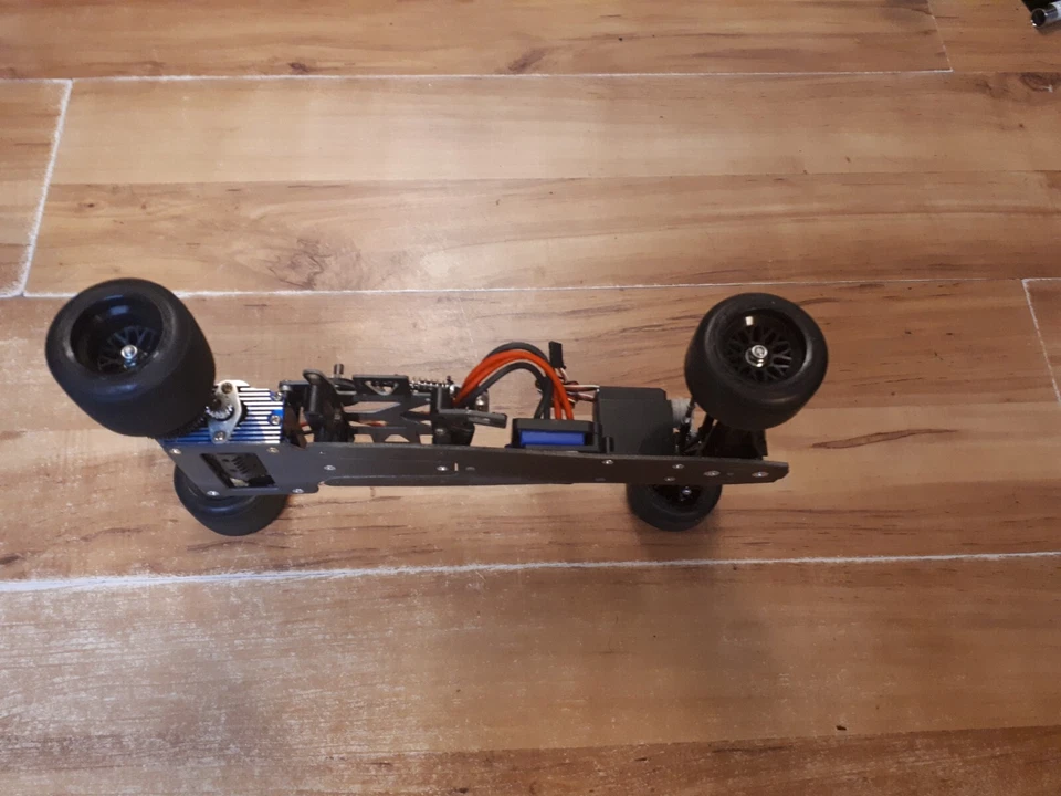 chasis tamiya f103 rs ligeramente usado con servo, esc, motor aluminio montaje motor Foto 2 de 2