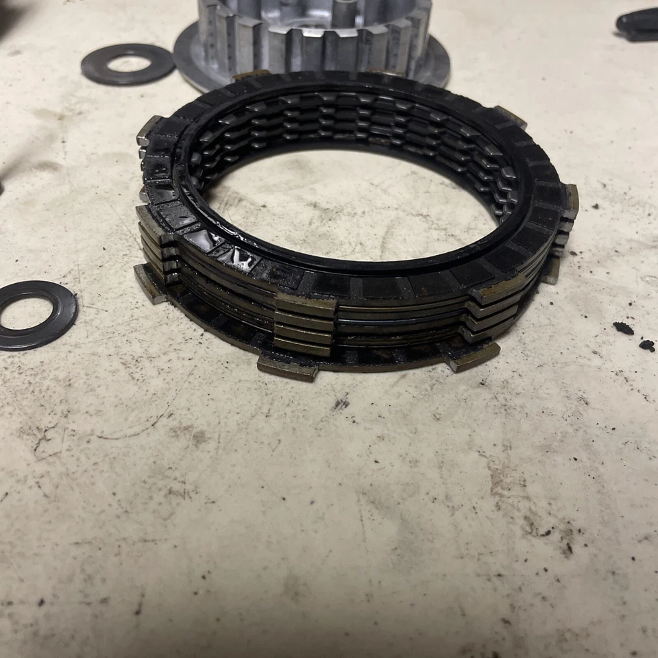 Yamaha RT100 1990-2000 conjunto de embrague completo (MX125 DT100 algunos) stock original bueno Foto 2 de 4