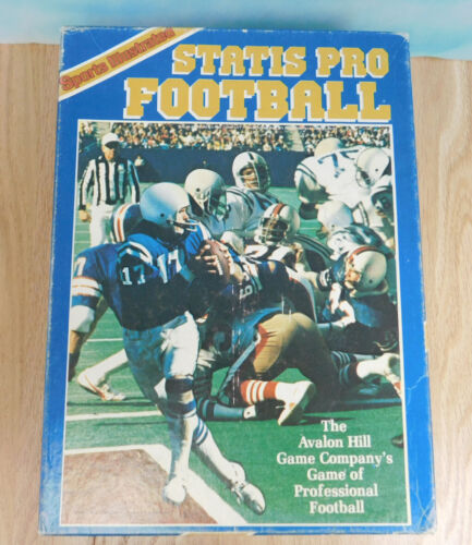 Avalon Hill AH Statis Pro Football 1985 in punched but Very Good condition - Afbeelding 1 van 11