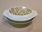 2 Vintage Pyrex 2.5 Quart Green Casserole Dish With Lid Olive Print Green White