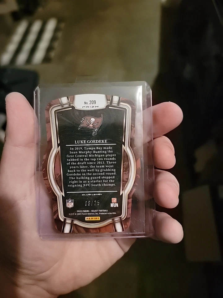 2022 Panini Select - Club Level Luke Goedeke #209 Tie-Dye Prizm Die-Cut /25 (RC) - Image 2 of 4