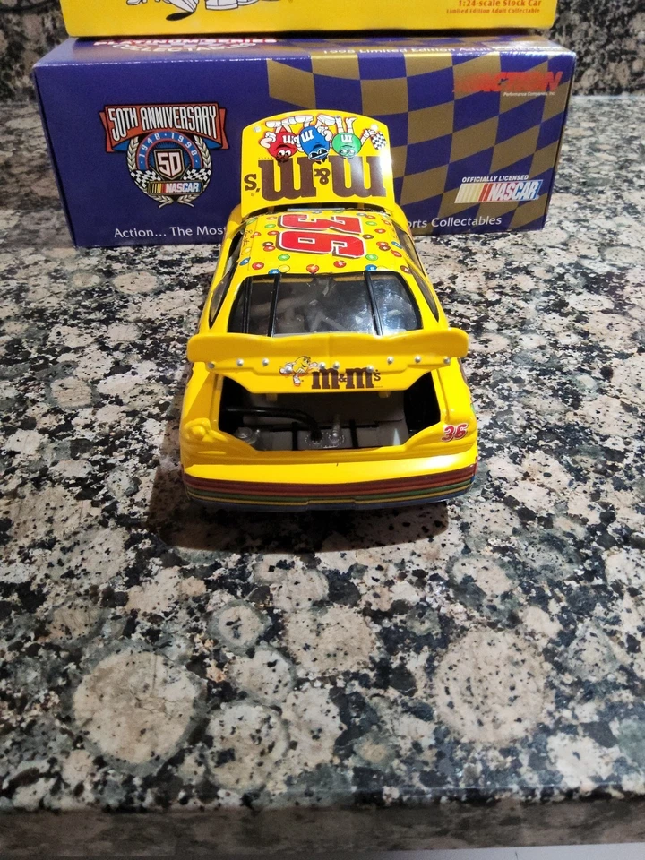 Ernie Irvan #36 1998 M&Ms Elite 1/24 Grand Prix Diecast NASCAR 1/10000 Foto 3 de 4