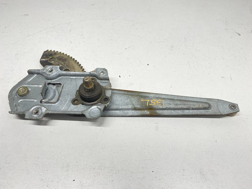 TOYOTA COROLLA 1988-1993 REGULADOR VENTANA LATERAL TRASERA IZQUIERDA OEM, 135-58098L Foto 4 de 4