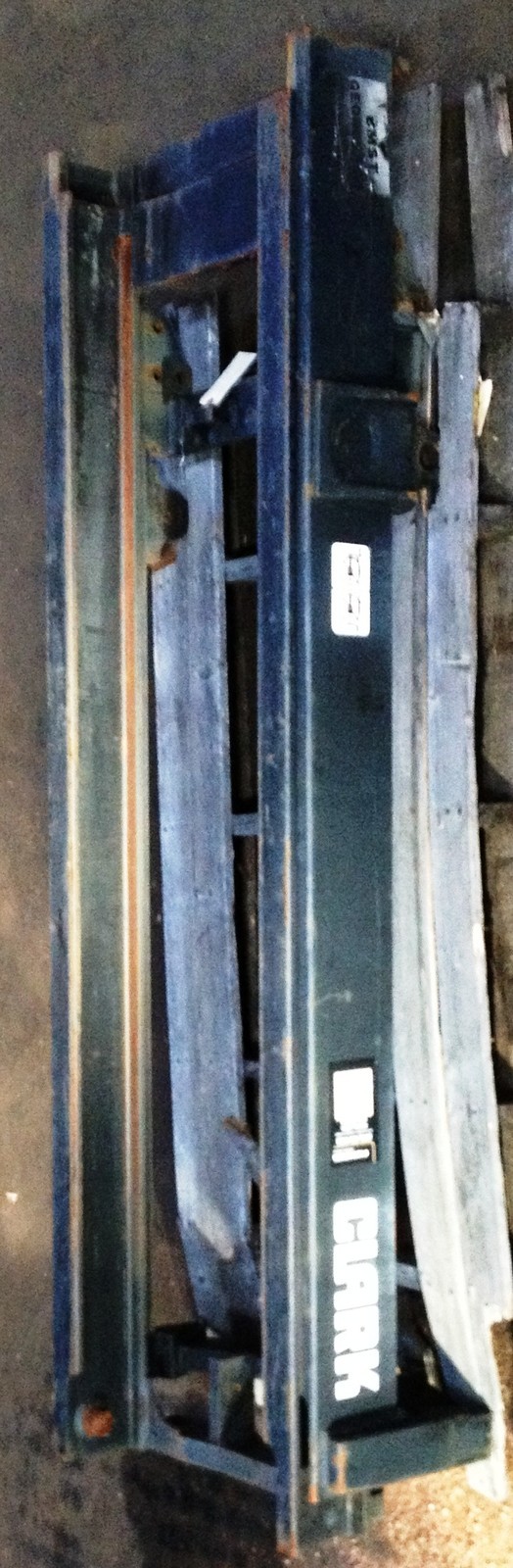 4775M1035 Clark Upright Mast OUTER Rail 2398784 & MIDDLE RAIL 2398811 ONLY E357