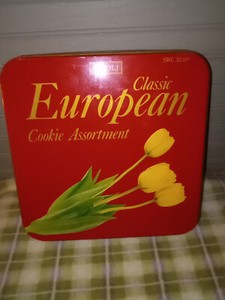 NICE Vintage TIVOLI Classic European Cookie Assortment Tin, Denmark, VGC