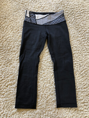 patterned cropped leggings