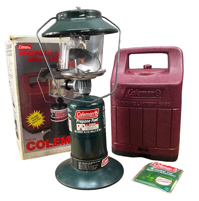 Coleman Model 5152B740 Two Mantle Lantern W/Hard Case with