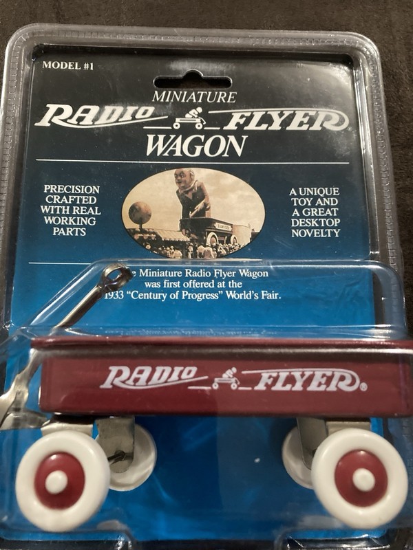 Miniature Metal Radio Flyer Wagon Desk Accessory 1990 Model  Model #1 New