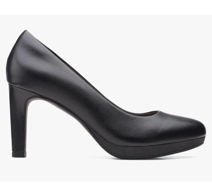 Zapatos de salón Clarks Ambyr Joy negros de 3,5” antideslizantes para mujer talla 7,5 M elegantes Foto 3 de 4