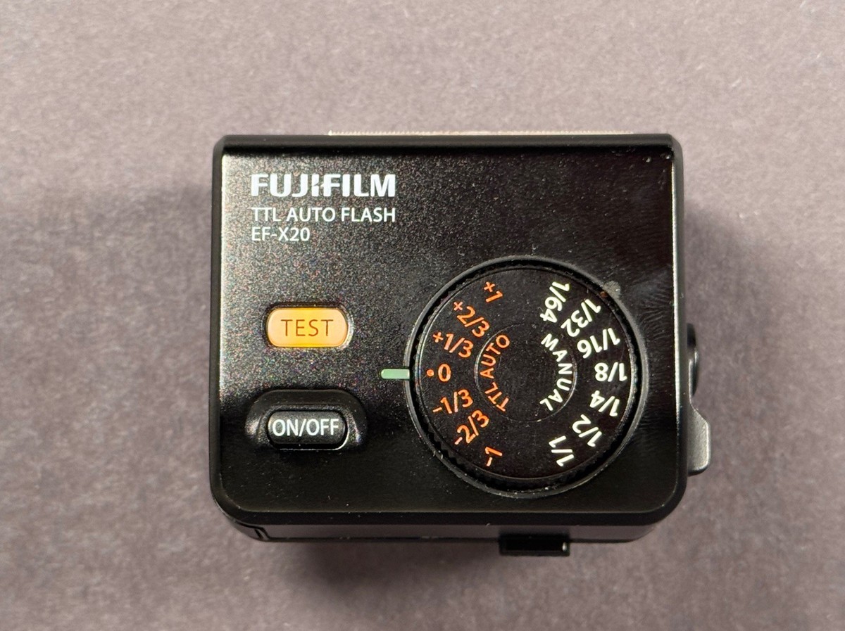 FUJIFILM EF-X20 オートフラッシュ. ジャンク Fujifilm EF-X20 Shoe Mount Flash for Fujifilm for sale