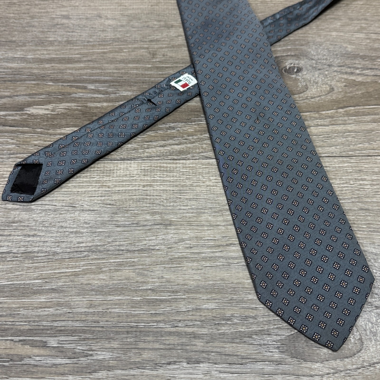 Robert Talbott Highlander Handmade Luxury 100% Silk Neck Tie Gray From Italy