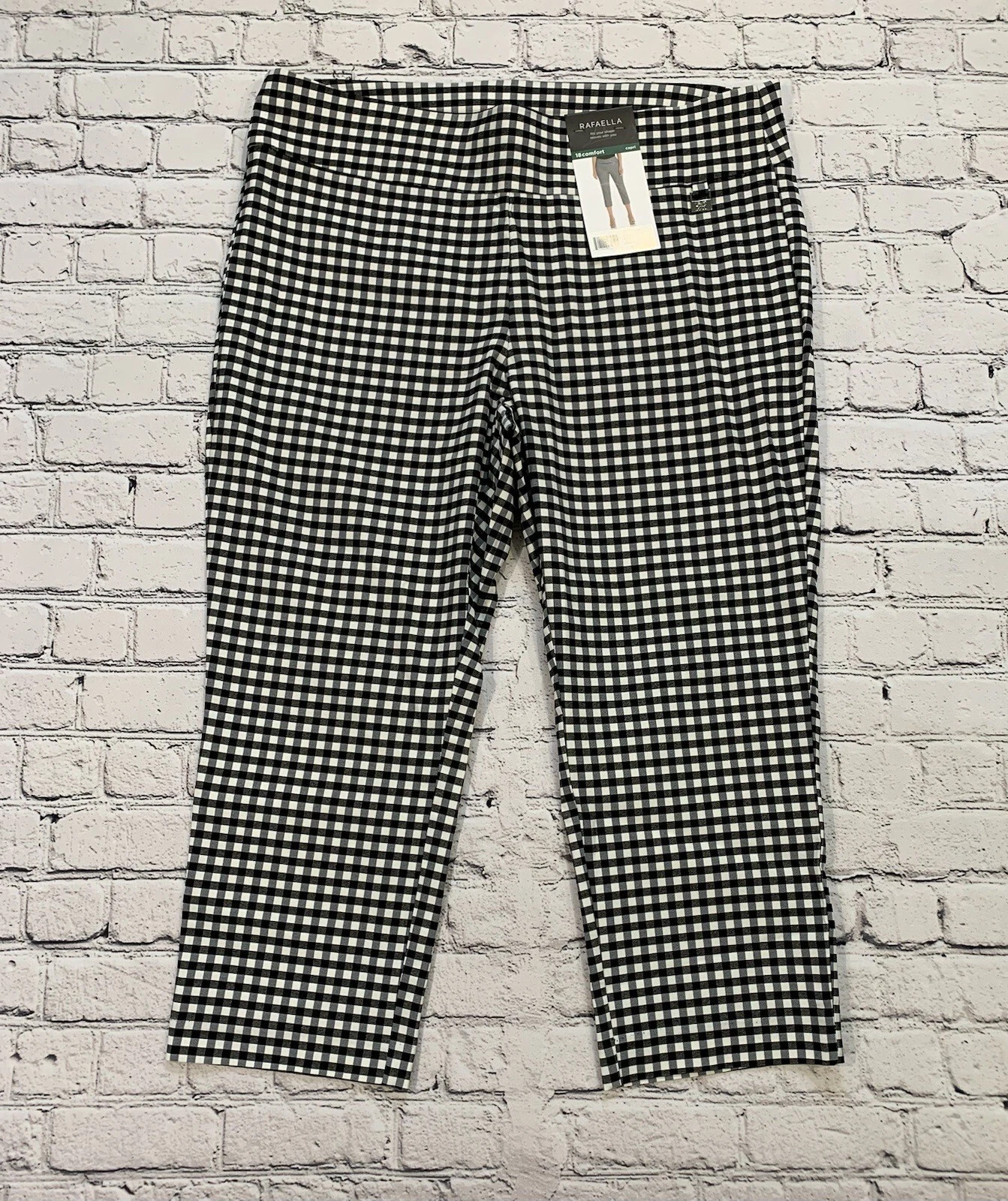 NWT Women's Black Check Combo RAFAELLA Comfort Capri Pants SIZE 18 MSRP $59
Opens in a new window or