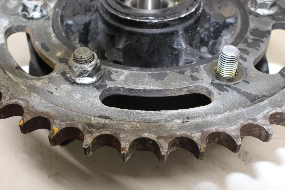 Piñón trasero Kawasaki Zrx1200r 2004 fabricante original Foto 2 de 4