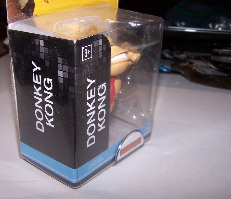 2016 - DONKEY KONG 3in Deluxe Action Figure NIP HTF - Image 4 of 4