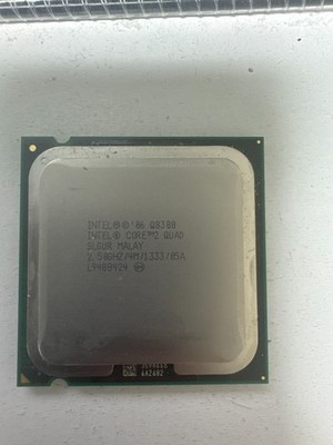 Intel Core 2 Quad Q8300 2.5GHz SLGUR LGA775 Retro Processor Yorkfield 4MB 95W