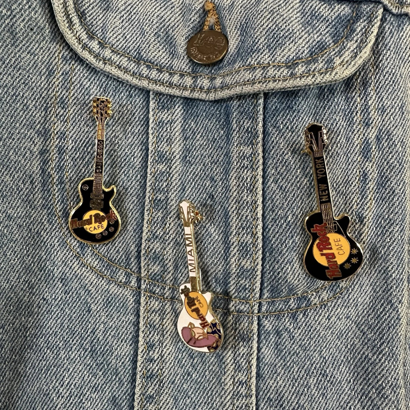 Vintage Lee Hard Rock Cafe Los Angeles Denim Jacket USA 90s Guitar Pins  Medium image 3