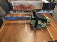 The Texas Chainsaw Massacre Deluxe Kettens&auml;ge Prop, OVP, Trick or Treat Studios