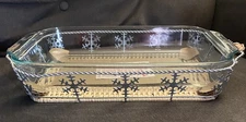 Pyrex Christmas Snowflake Lasagna Dish Open Baker 233 with Carrier Made in USA