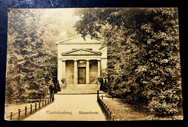 VTG POSTCARD CHARLOTTENBURG MAUSOLEUM Berlin Germany photo POSTED