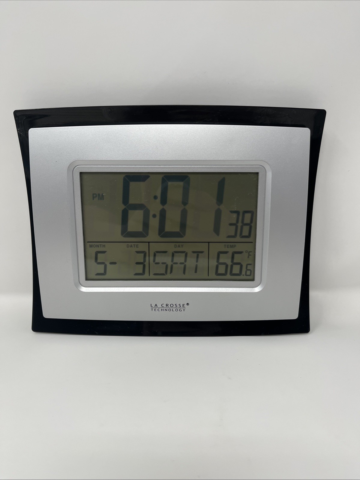 LaCrosse Technology WT-8002U Digital Wall Clock Indoor Temperature Time Date
