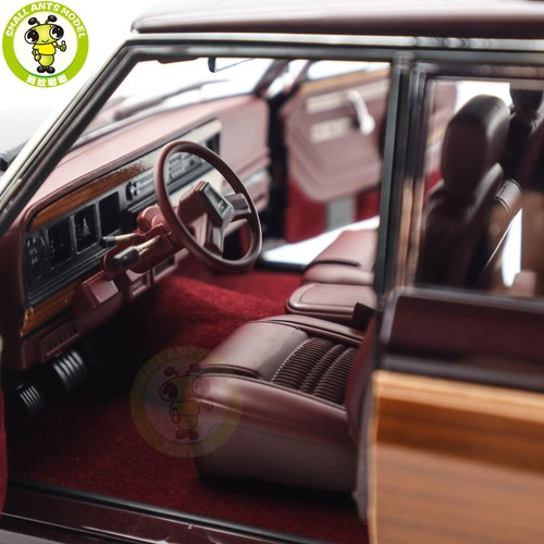 1/18 Jeep Grand Wagoneer 1991 DD MODELS BLACK CHERRY Diecast Model Car - Picture 12 of 18