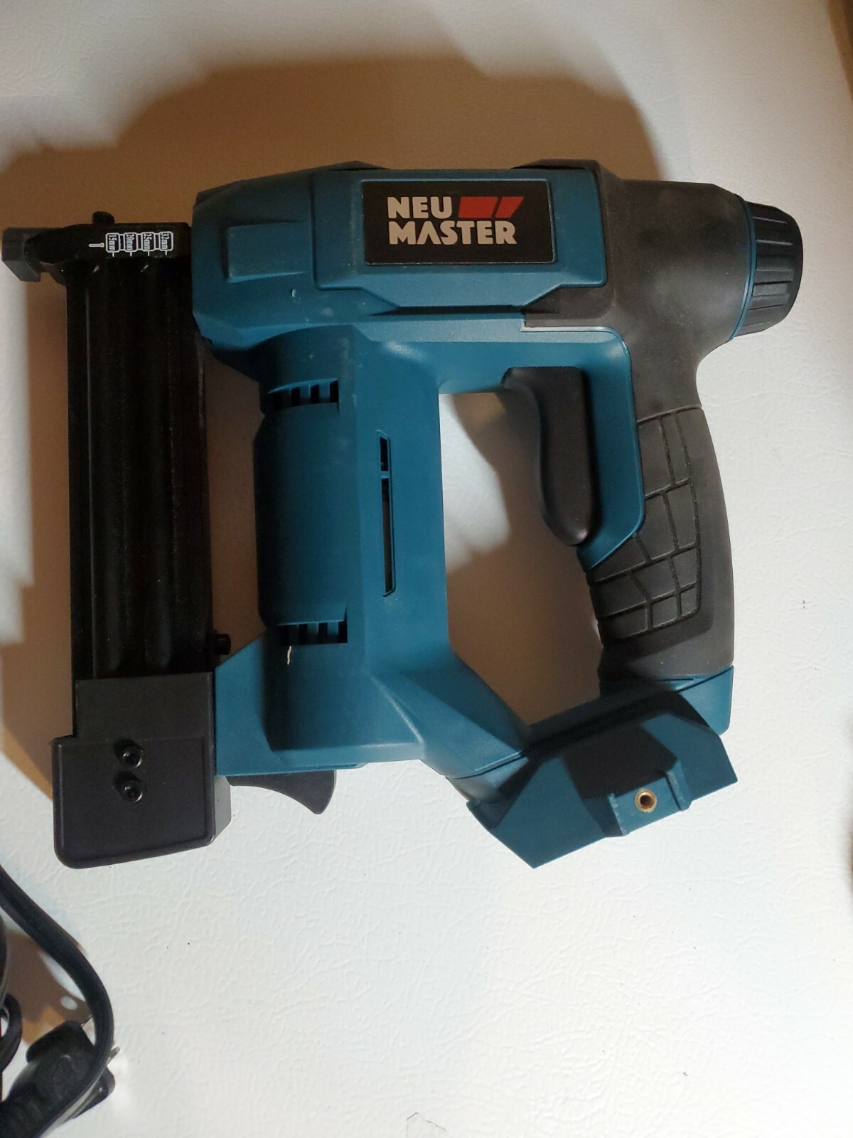 Neu Master Cordless Tacker Lithiumion NTC002318 eBay