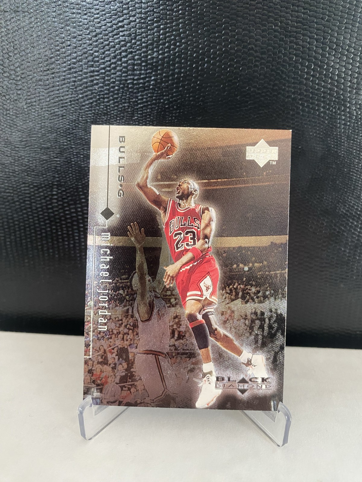 1998-99 Upper Deck Black Diamond - Michael Jordan #22