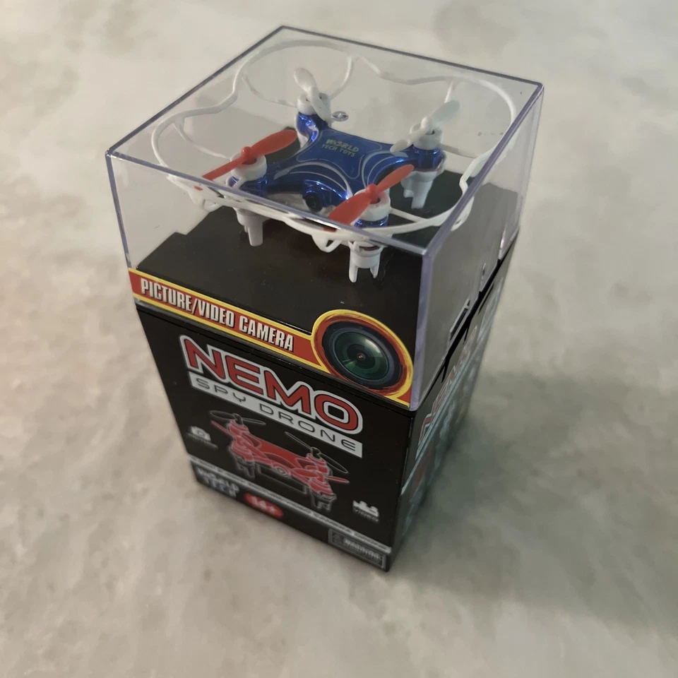 World Tech 2.4Ghz Nemo Mini Drone SEE VIDEO Picture Camera 4.5 Channel RC 4GB - Image 2 of 4