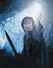 Lord Of The Rings [FRODO] Elijah Wood HAND Signed 10x8 Photo SEE VIDEO PROOF [5]